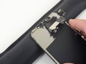 cổ cáp sửa lỗi hiển thị màn hình iphone 14 pro max - minhphatmobile